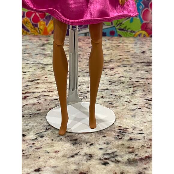 Mattel Barbie Beautiful Princess Articulating Purple Dress African American - Picture 5 of 5